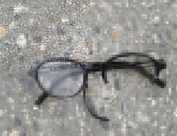 eyeglasses-spectacles-sight-broken-glasses-free-im-1811